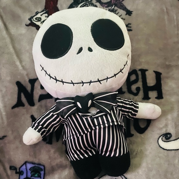 Disney Nightmare before Christmas Halloween blanket & jack skellington plush! - Picture 2 of 4